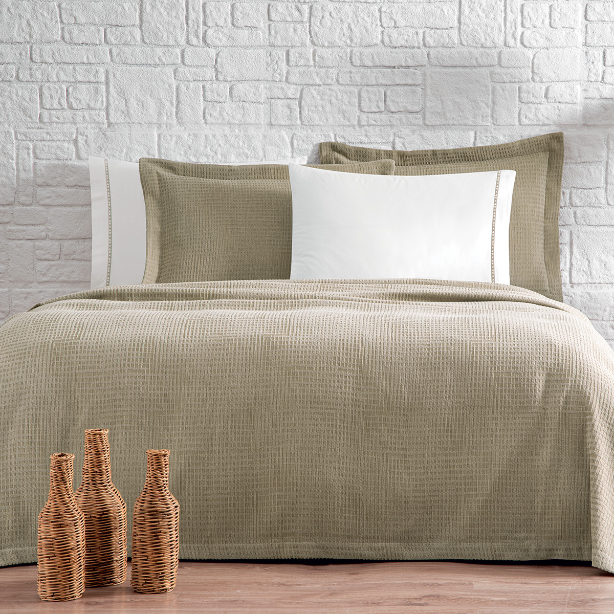 Tivolyo-Home-Rio-Brodery-Yesil-Pike-Takimi-1